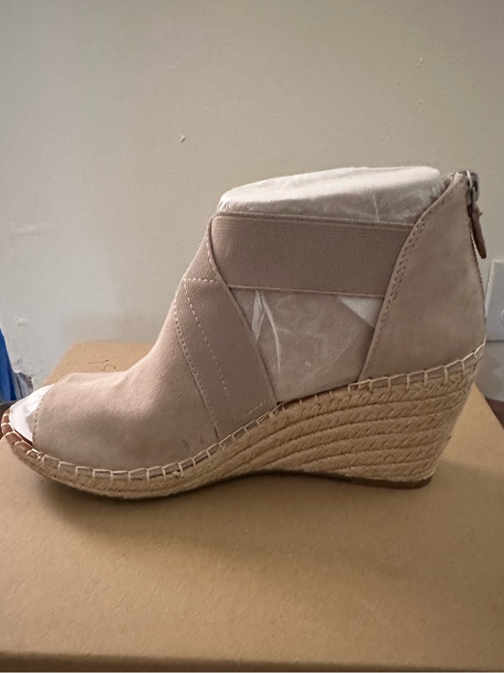 Kenneth Cole Neutral Beige Espadrille Wedge Peep-Toe Bootie